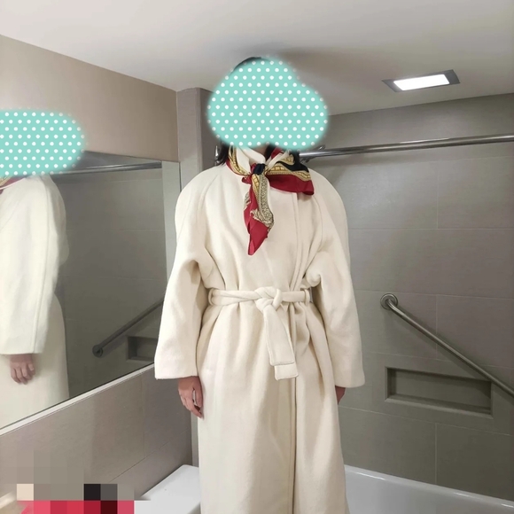 Holt Renfrew Elegant White Long Wool Wrap Coat Belted Wool Overcoat - Picture 2 of 3